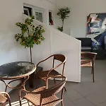 Oto Apartman